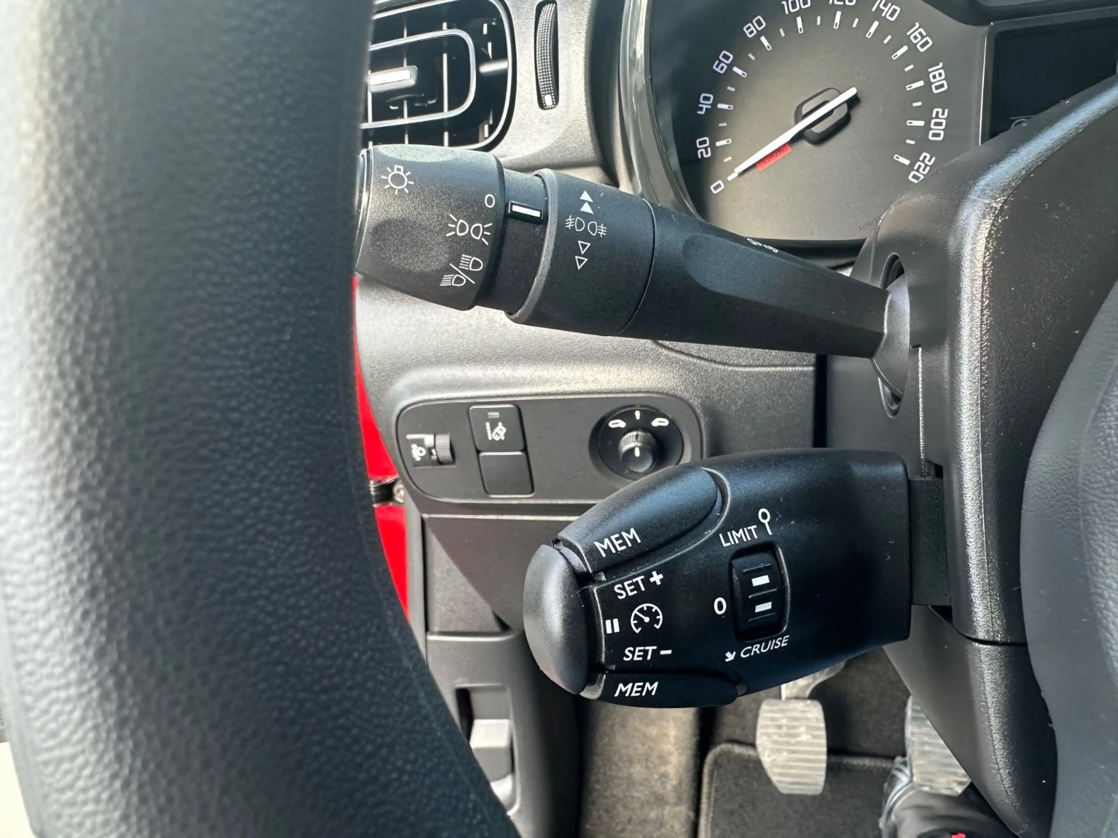 Citroen C3 YOU 1.2 VTi / PureTech *LED*Klima*S/H*10-TKM — photo 12