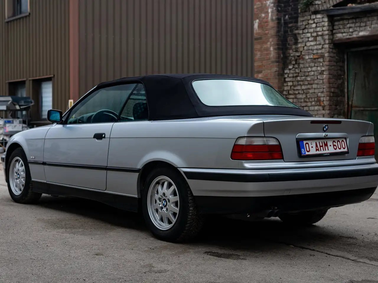 BMW 328i Worldline, foto 8