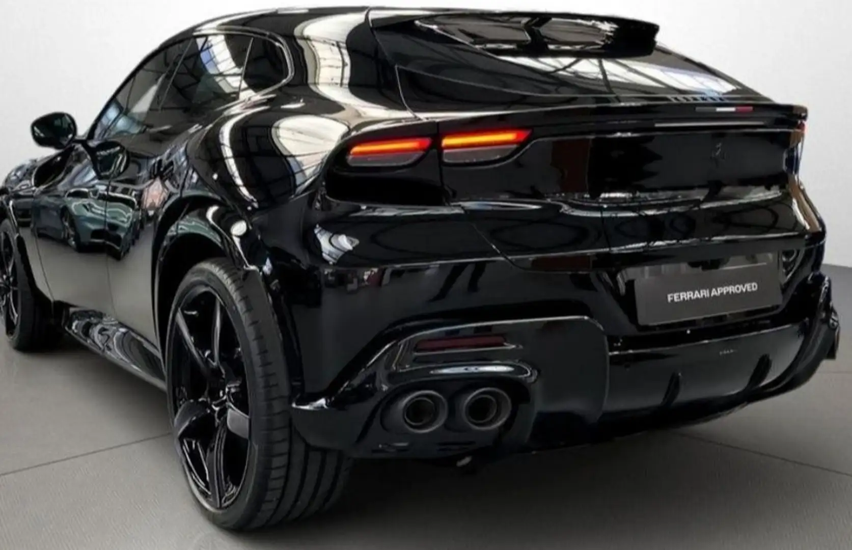 Ferrari Purosangue 6.5 Schwarz - 1