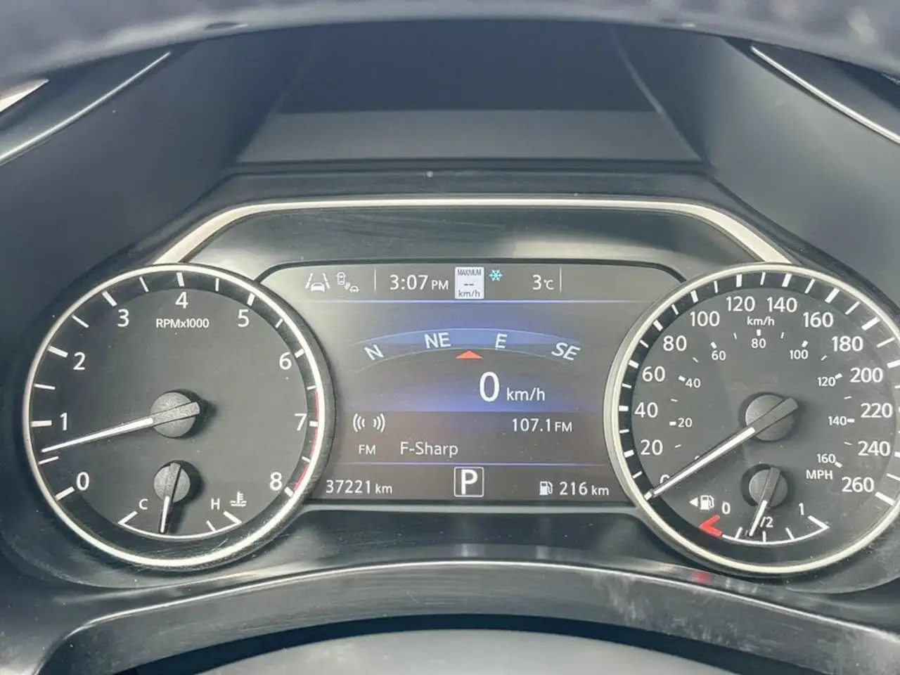 Nissan Murano снимка Nissan Murano