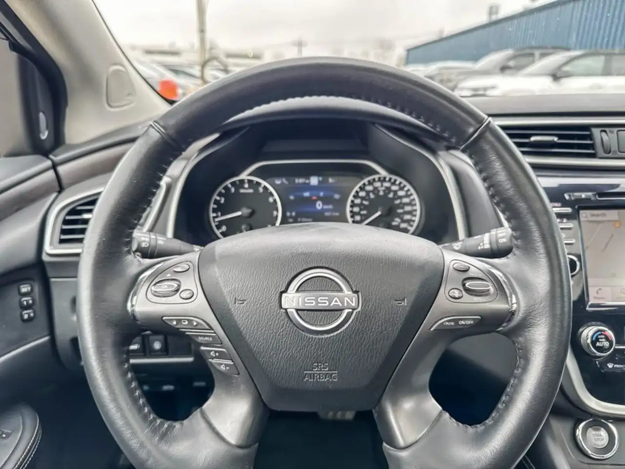 Nissan Murano снимка Nissan Murano