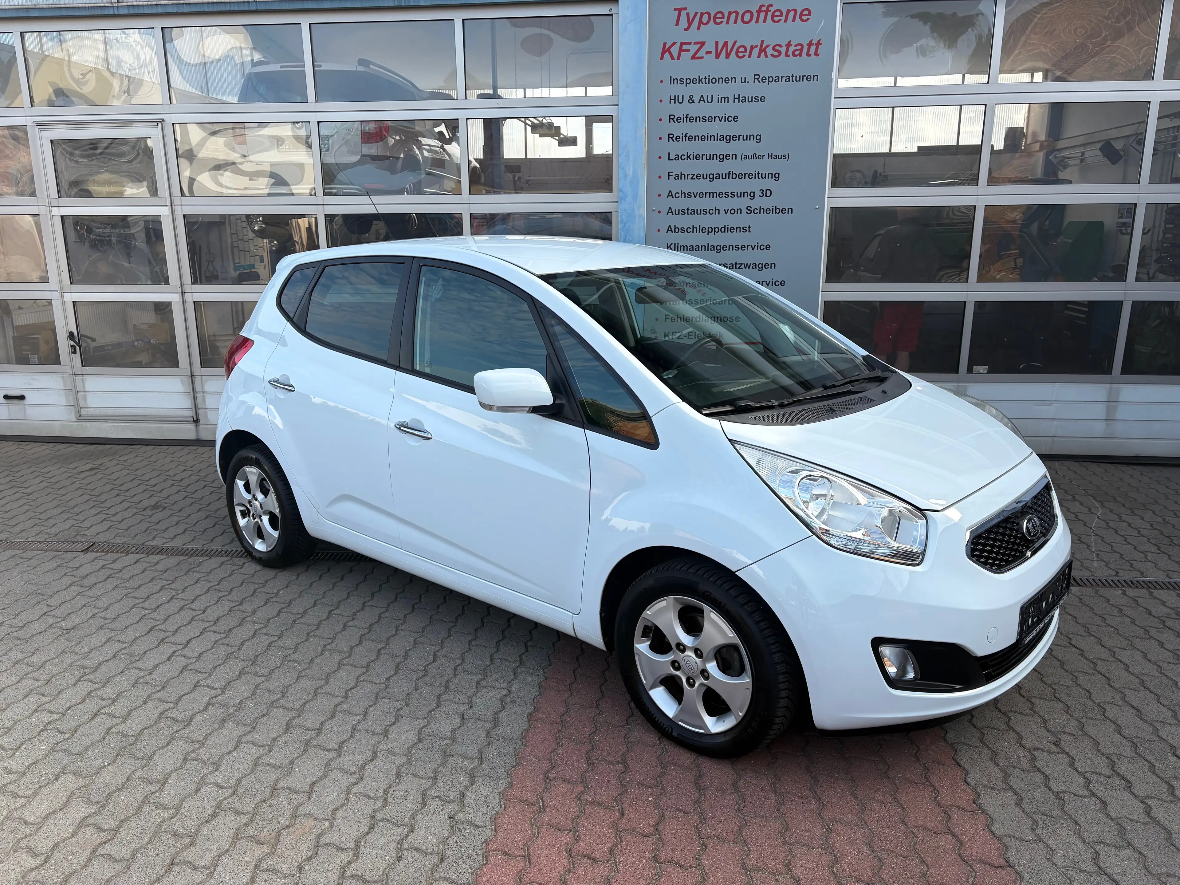 Kia Venga 1.4 , Sitzheizung, USB, AUX, HU/AU neu
