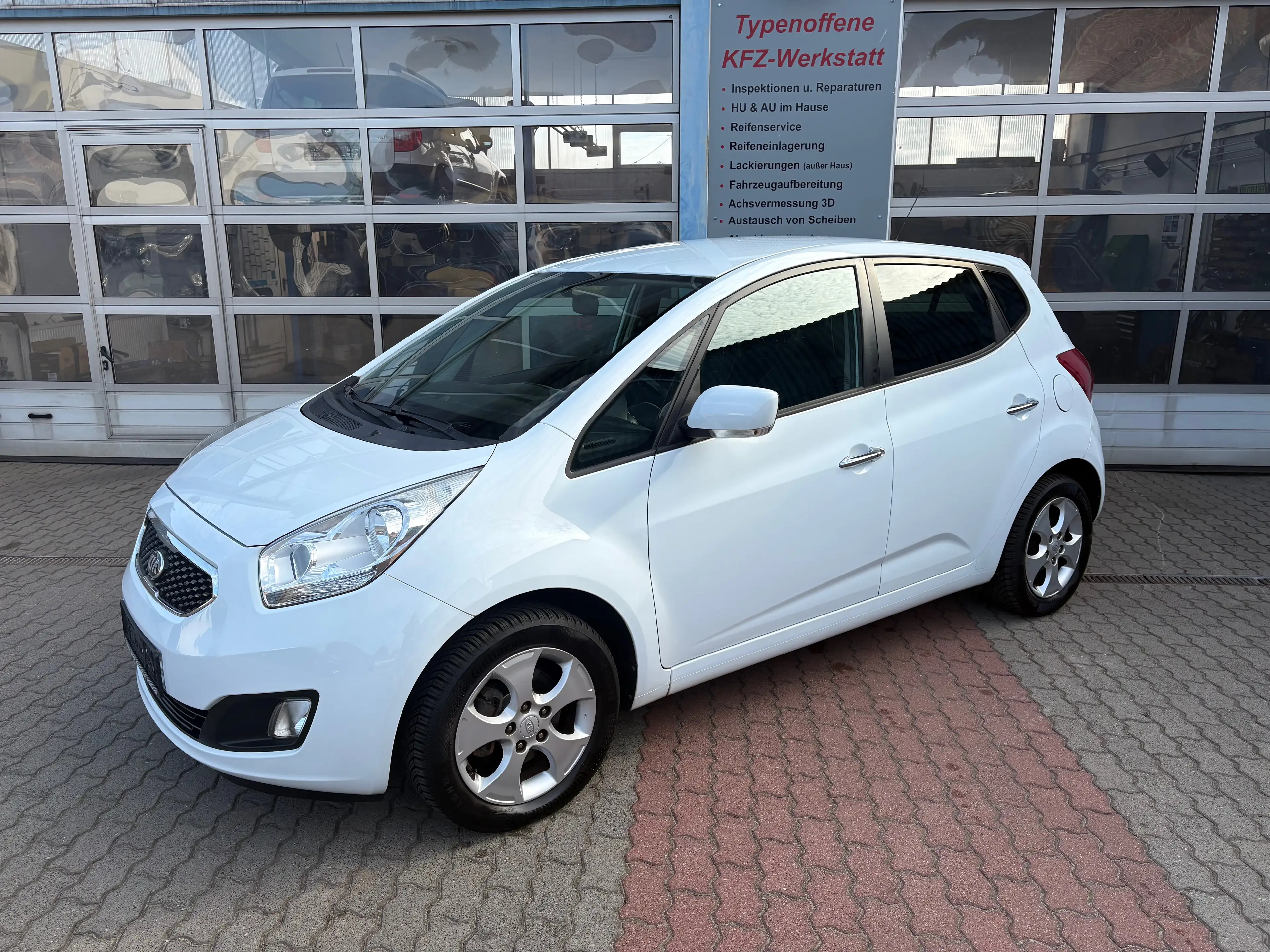 Kia Venga 1.4 , Sitzheizung, USB, AUX, HU/AU neu — photo 4