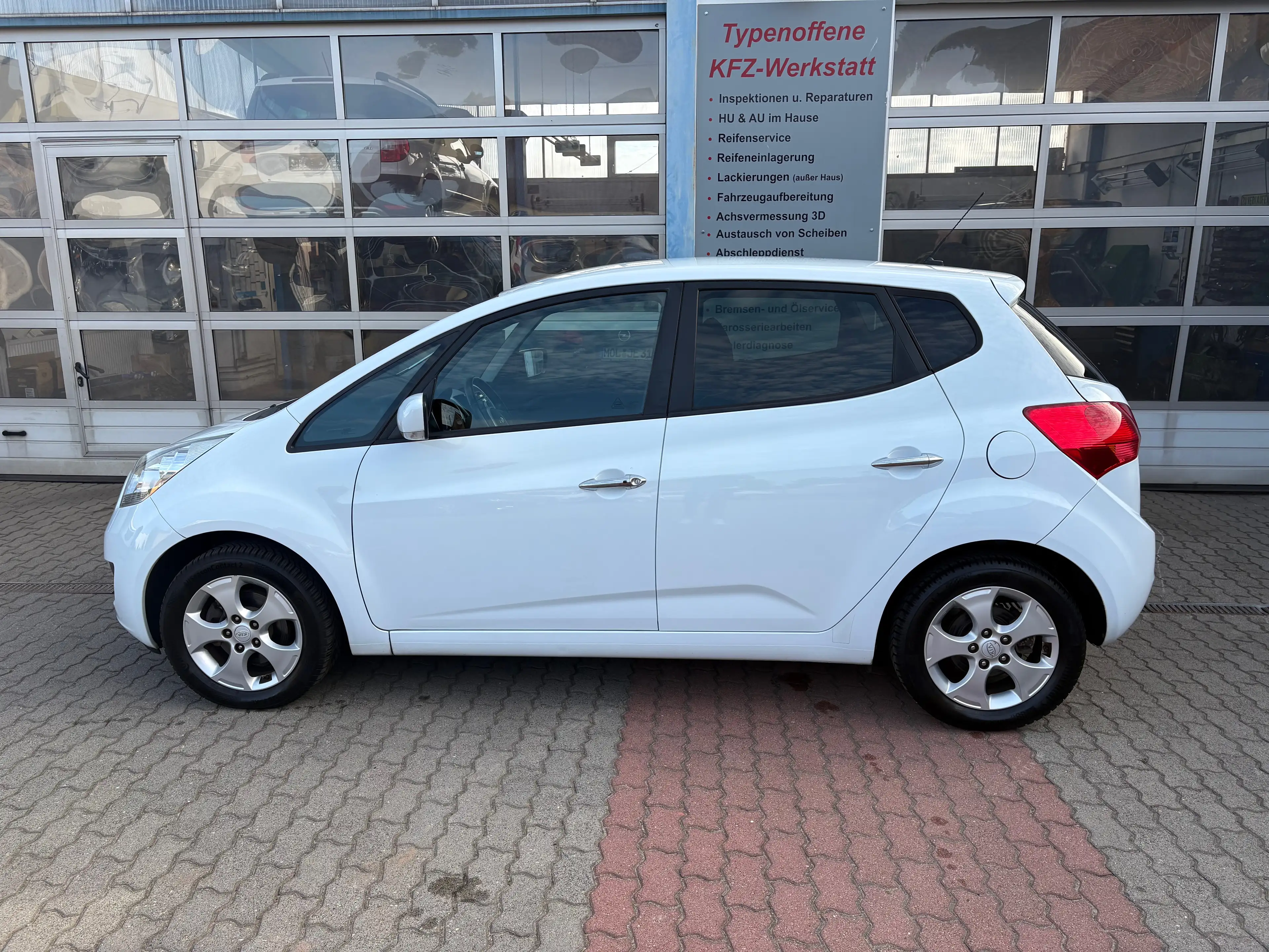 Kia Venga 1.4 , Sitzheizung, USB, AUX, HU/AU neu — photo 6