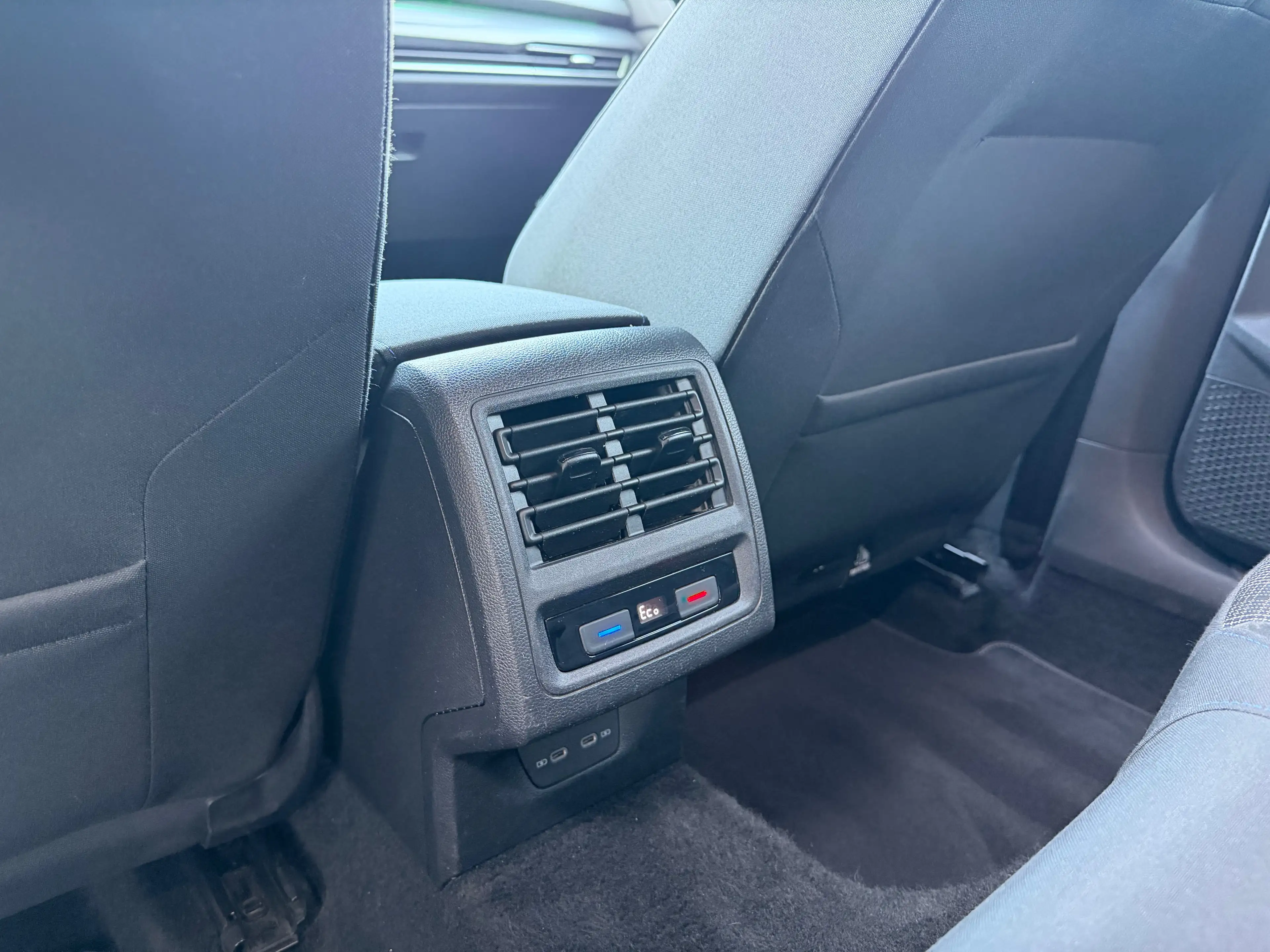 Volkswagen Golf GTE Golf 1,4 eHybrid DSG Ambiente*Virtual*Kamera*ACC*Keyless*AHK* — photo 12