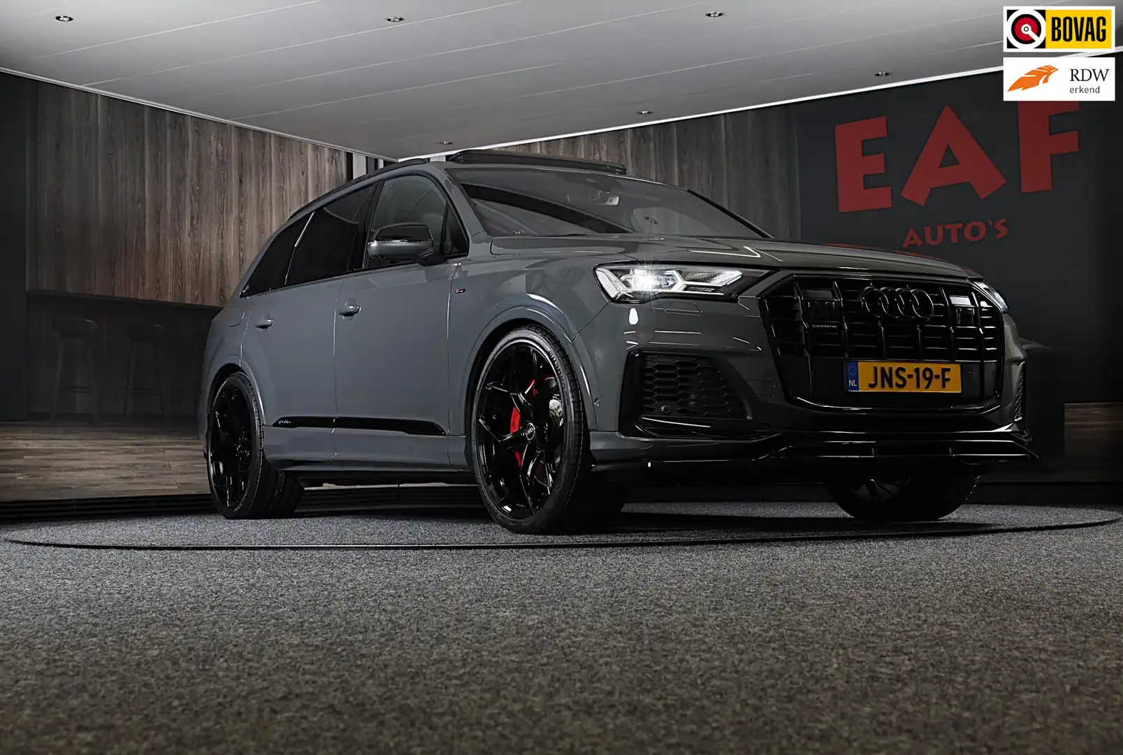 Audi Q7 55 TFSI e Quattro SQ7 Look / Head Up / RS Zetels / Grijs - 1