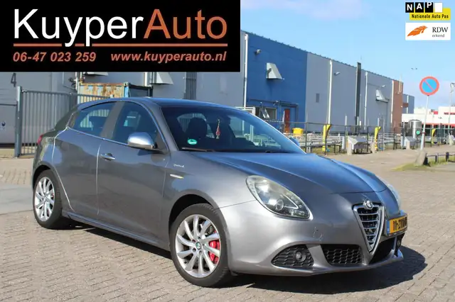 Alfa Romeo Giulietta 1.4 T Business Executive automaat NAP vol leder
