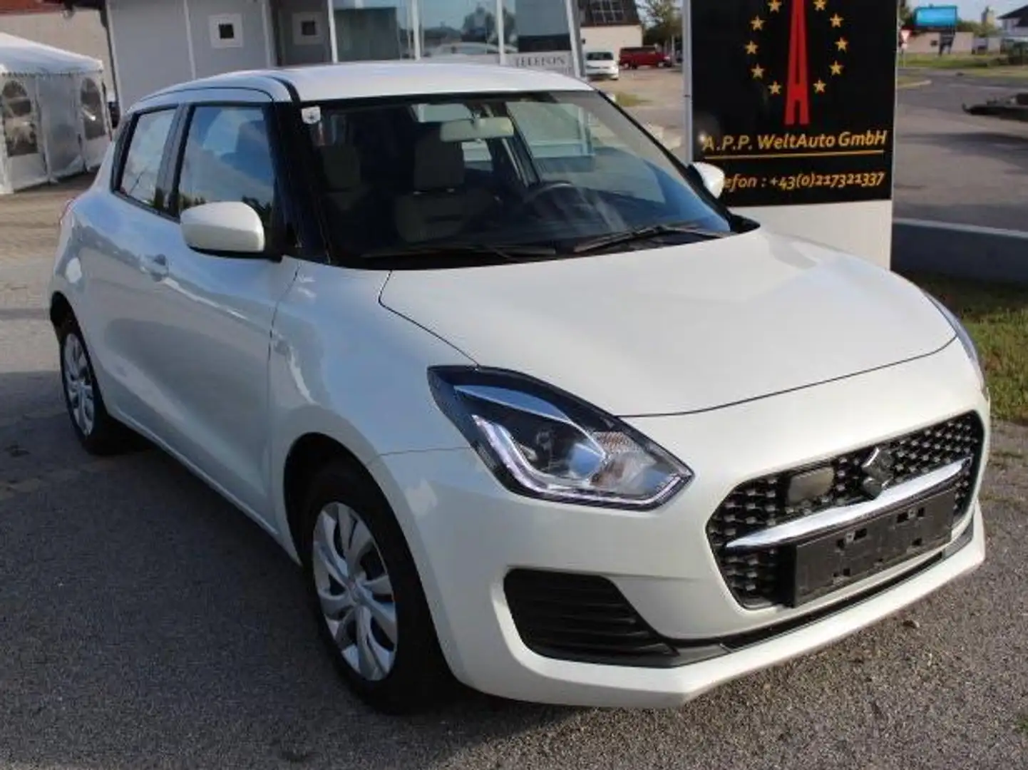 Suzuki Swift 1,2 Hybrid DualJet Clear LED Blanc - 1