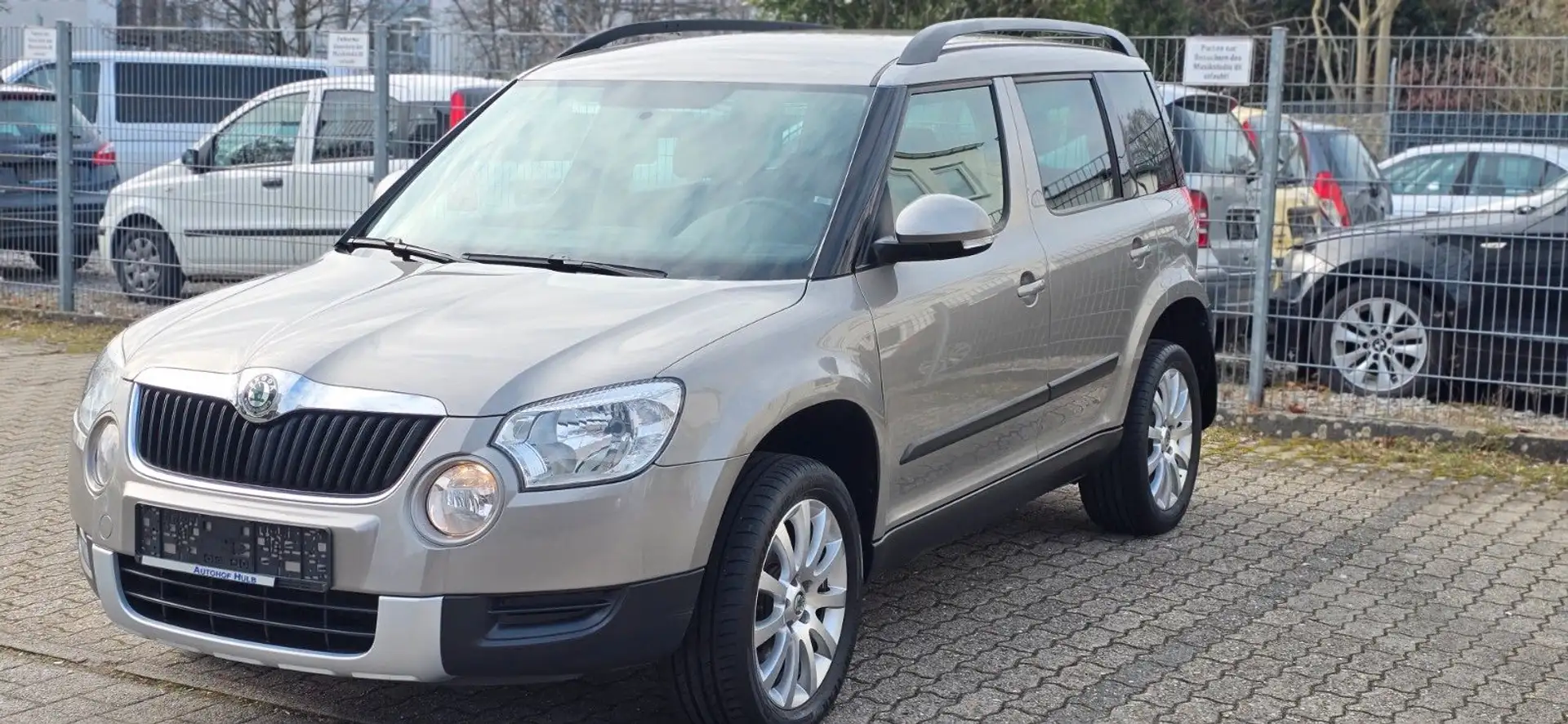 Skoda Yeti Active Plus Edition 4x4 Beige - 1