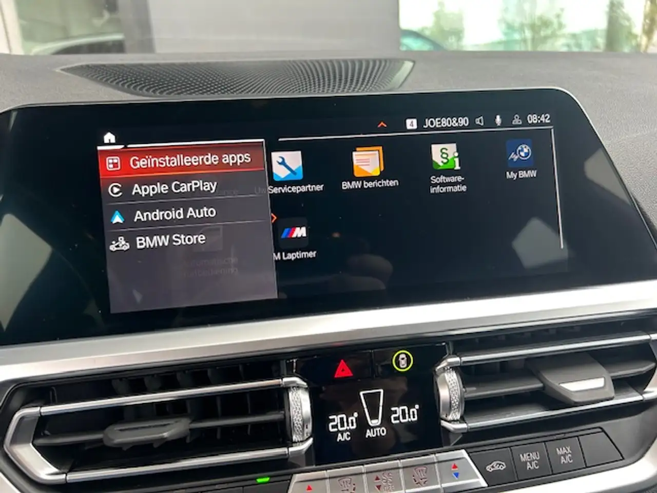 BMW 318 iA Touring M Sport / GPS + / Carplay / LED / Trekhaak / 18" / Black Pack 12