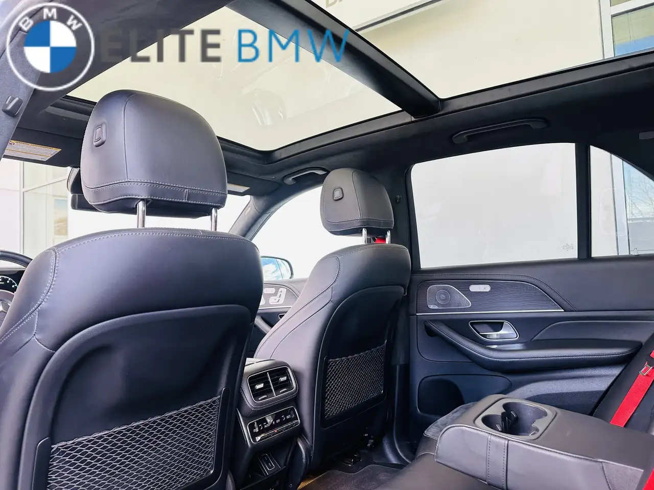 Mercedes-Benz GLE снимка Mercedes-Benz GLE
