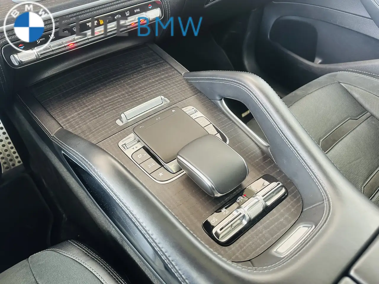 Mercedes-Benz GLE снимка Mercedes-Benz GLE