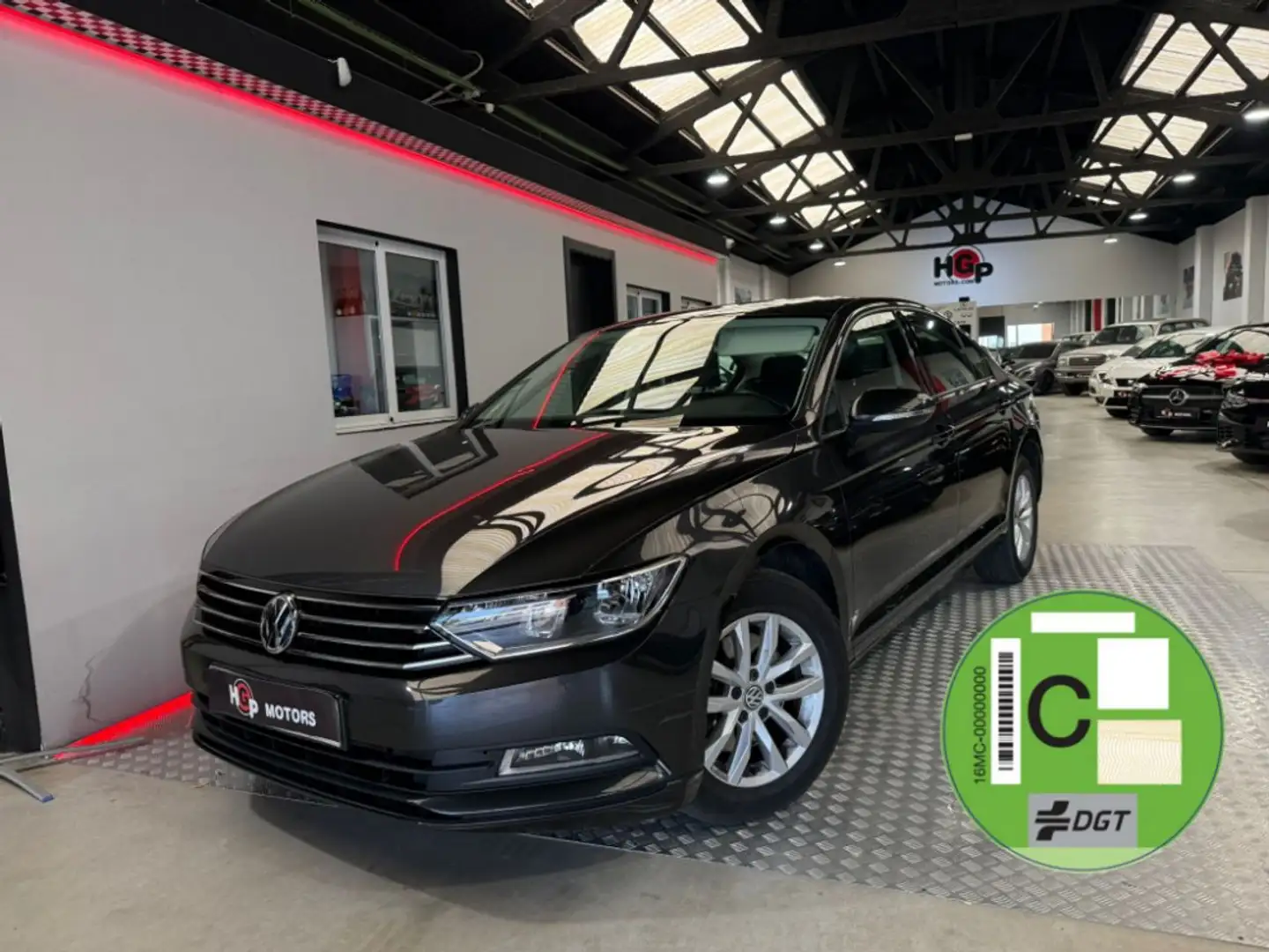 Volkswagen Passat Edition BMT Gris - 1