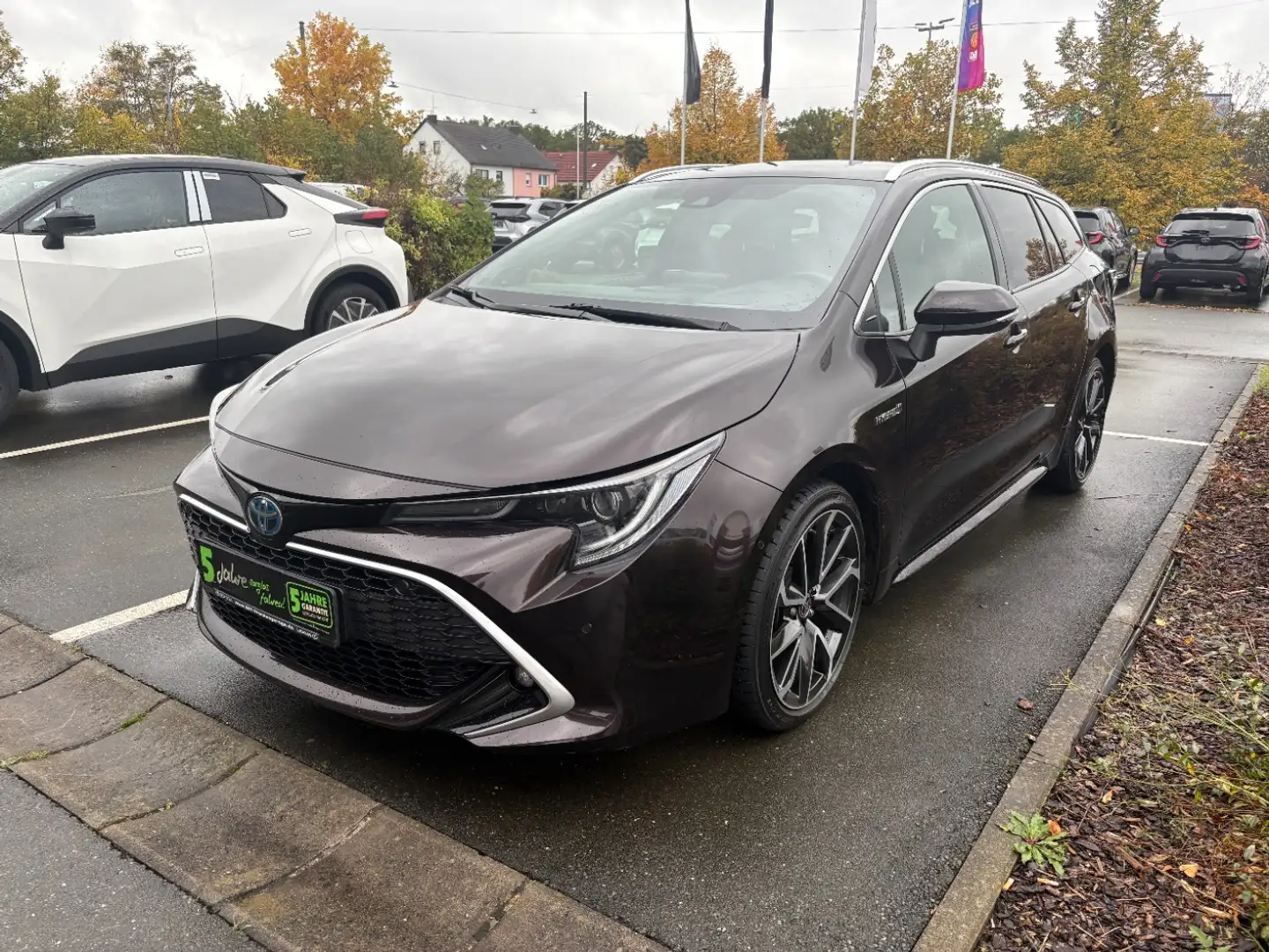 Toyota Corolla Touring Sports 2.0 Lounge HUD, Navi, LED Marrón - 2