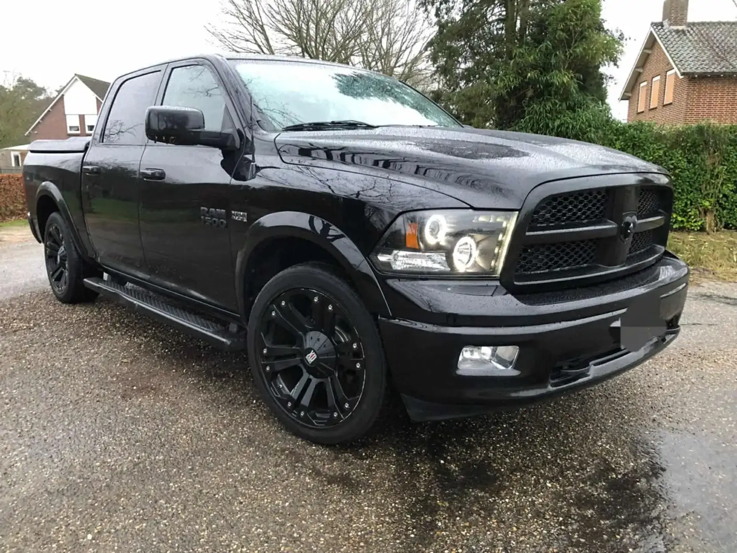 Dodge RAM Laramie 5.7l 400 cv Noir - 1