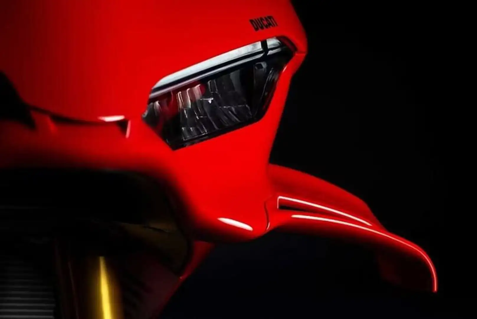 Ducati Panigale V4 S - 2