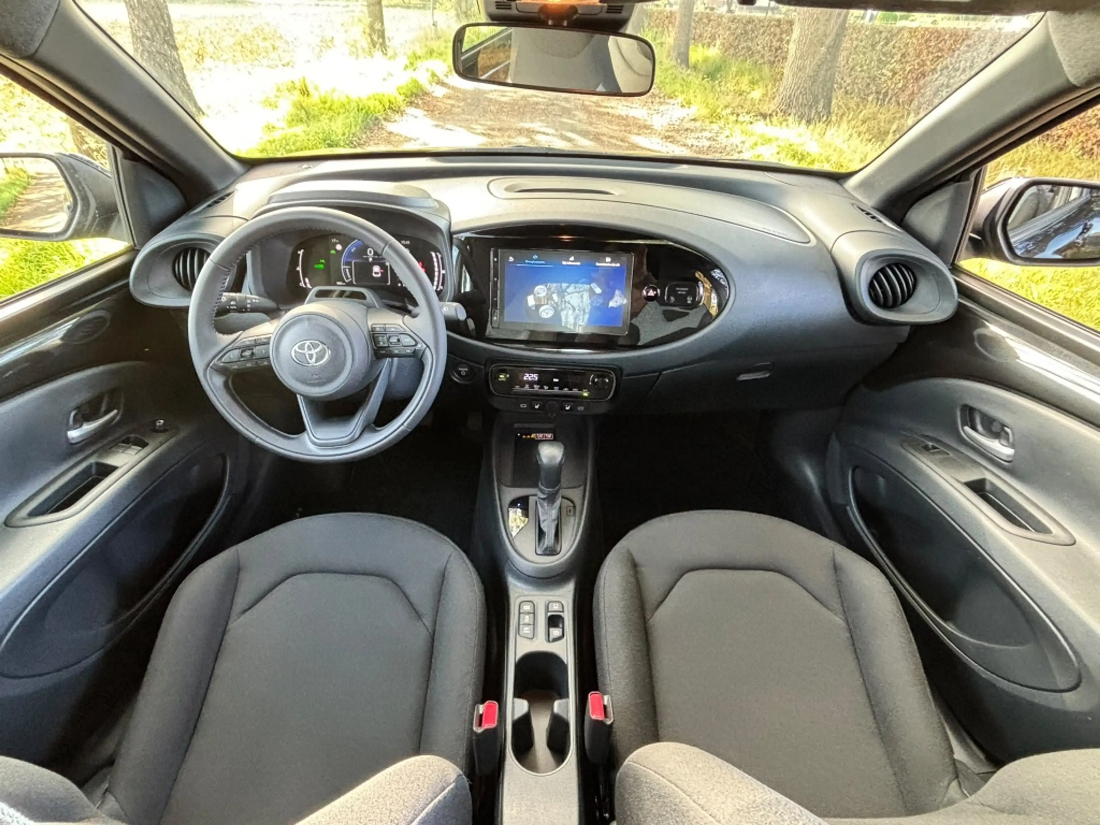 Toyota Aygo X — photo 3