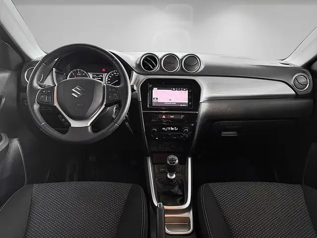 Suzuki Vitara view 9