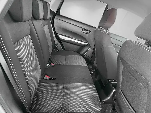 Suzuki Vitara view 11