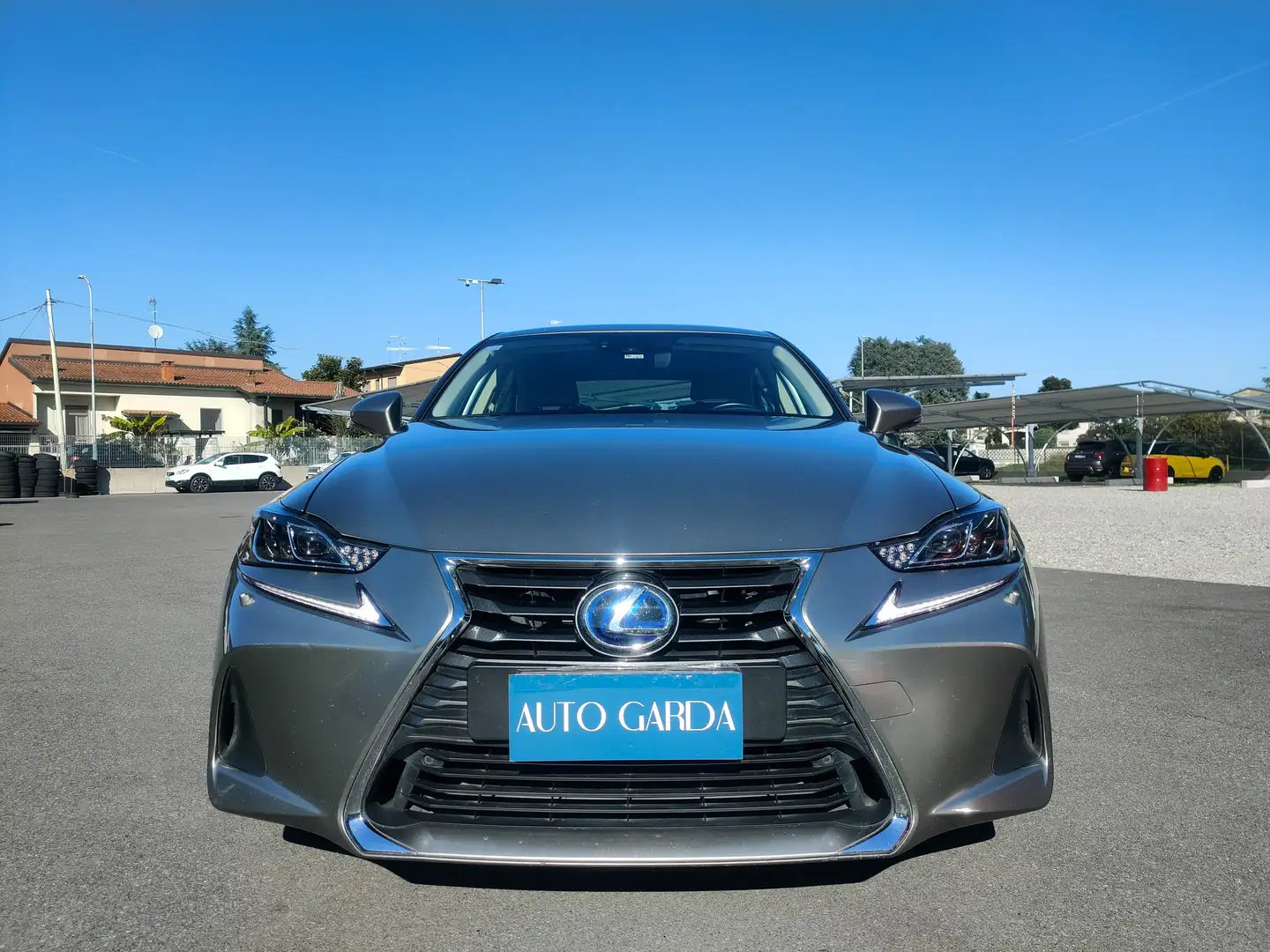 Lexus IS 300 IS III 2017 300h 2.5 Luxury cvt Grau - 2