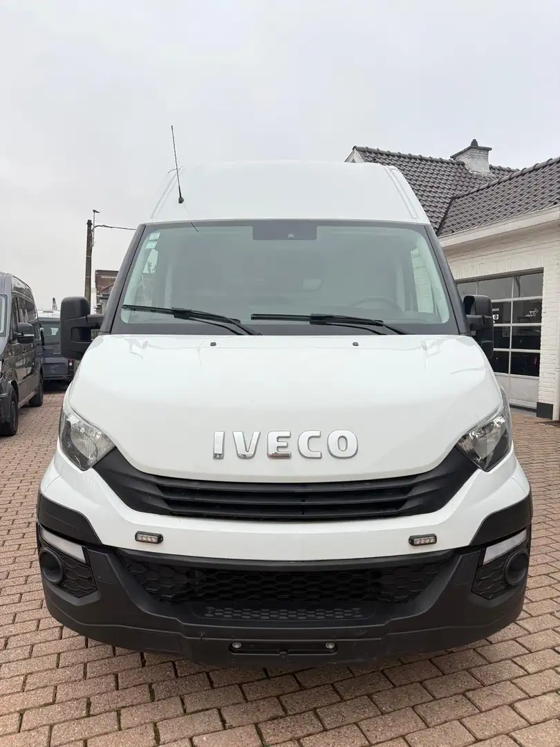 Iveco Daily 2,3 160 cv L2H2 Weiß - 2