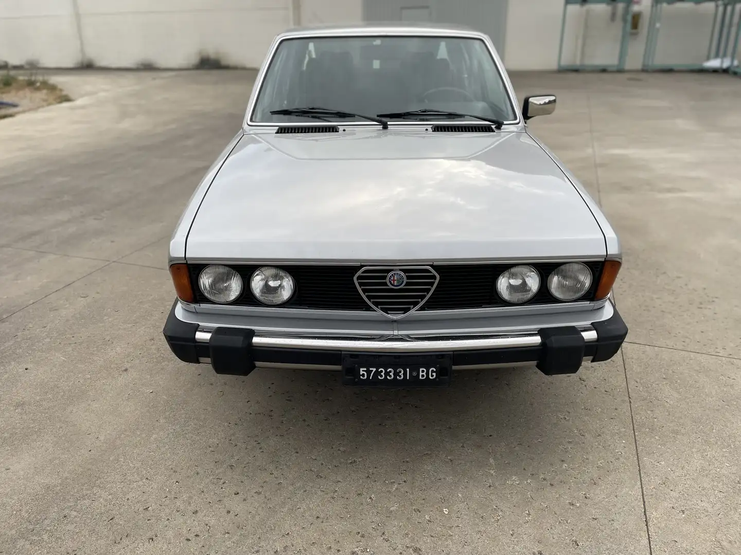 Alfa Romeo Alfa 6 2.5 - 1