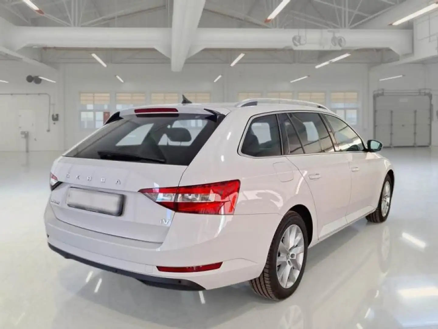 Skoda Superb 1.4 TSI Plug-In Hybrid DSG Wagon Style White - 2