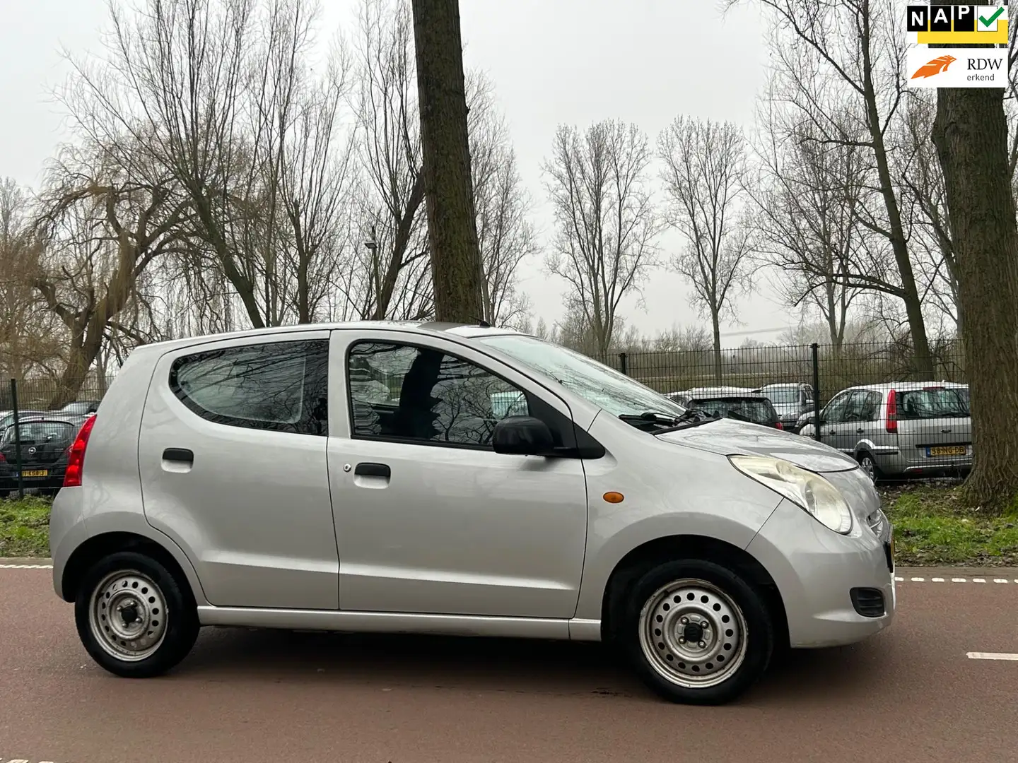 Suzuki Alto 1.0 Base APK!ZUINIG!KOOPJE! Сірий - 1