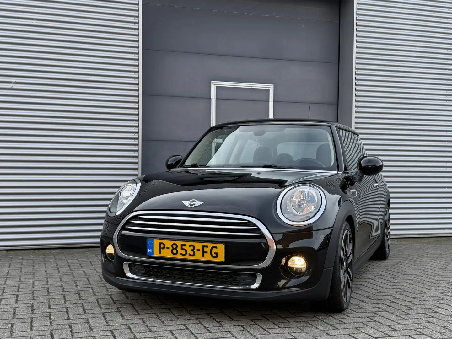 MINI Cooper Mini 1.5 Chili Serious Business I Navi I Sportstoe Schwarz - 2