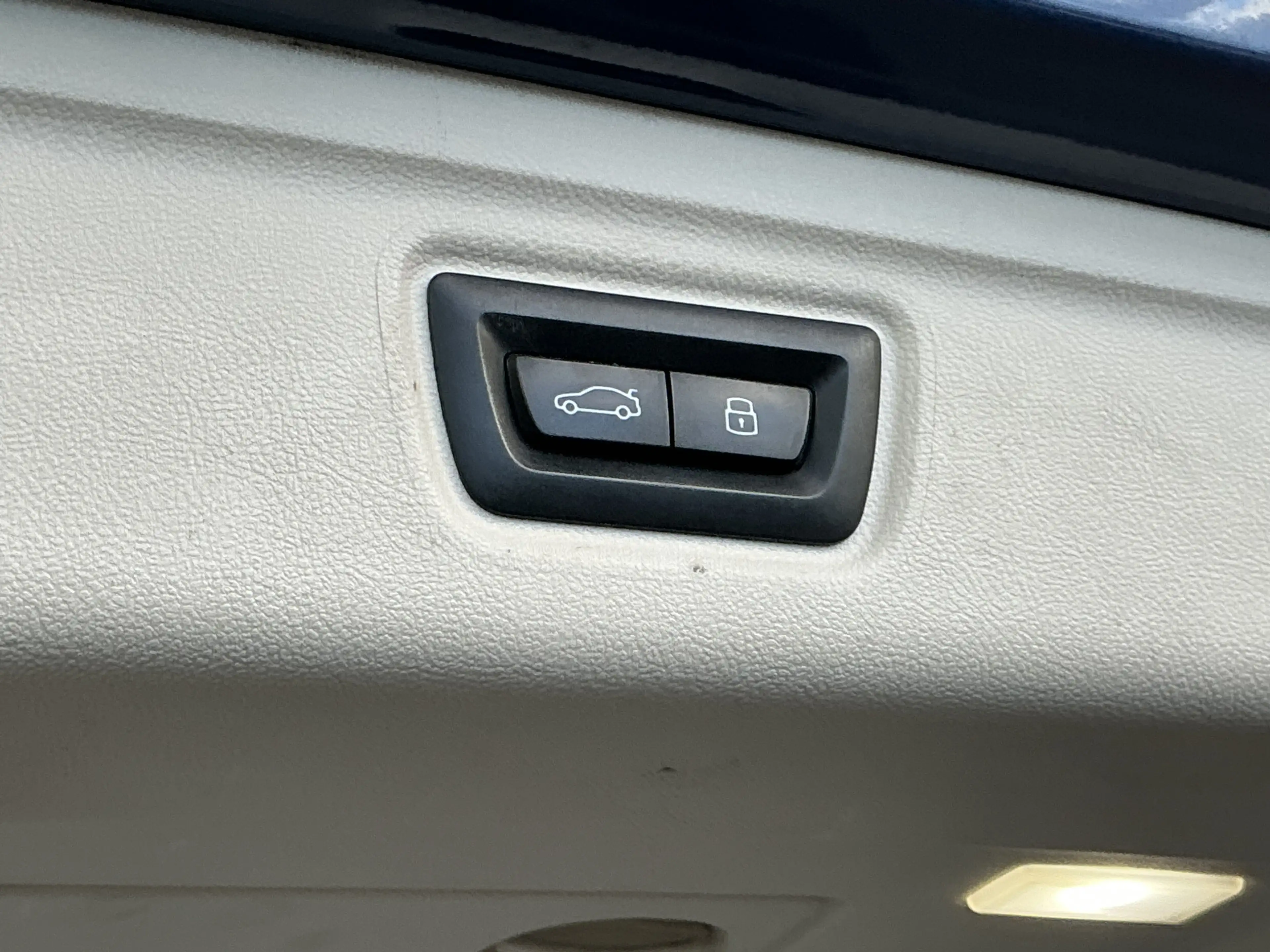 BMW 318 d Mild-Hybrid Widescreen R.Cam Navi AHK ACC — photo 4