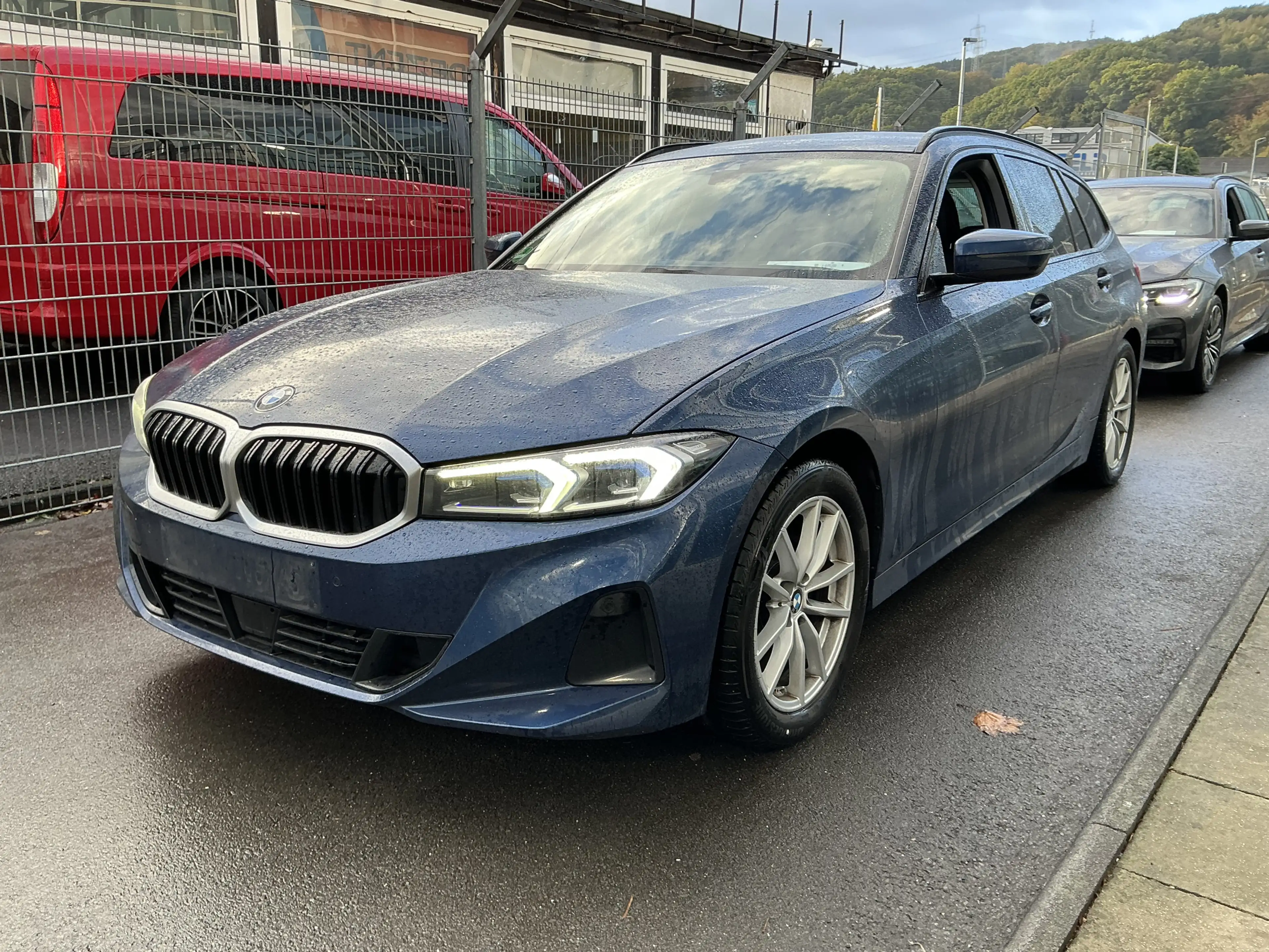 BMW 318 d Mild-Hybrid Widescreen R.Cam Navi AHK ACC