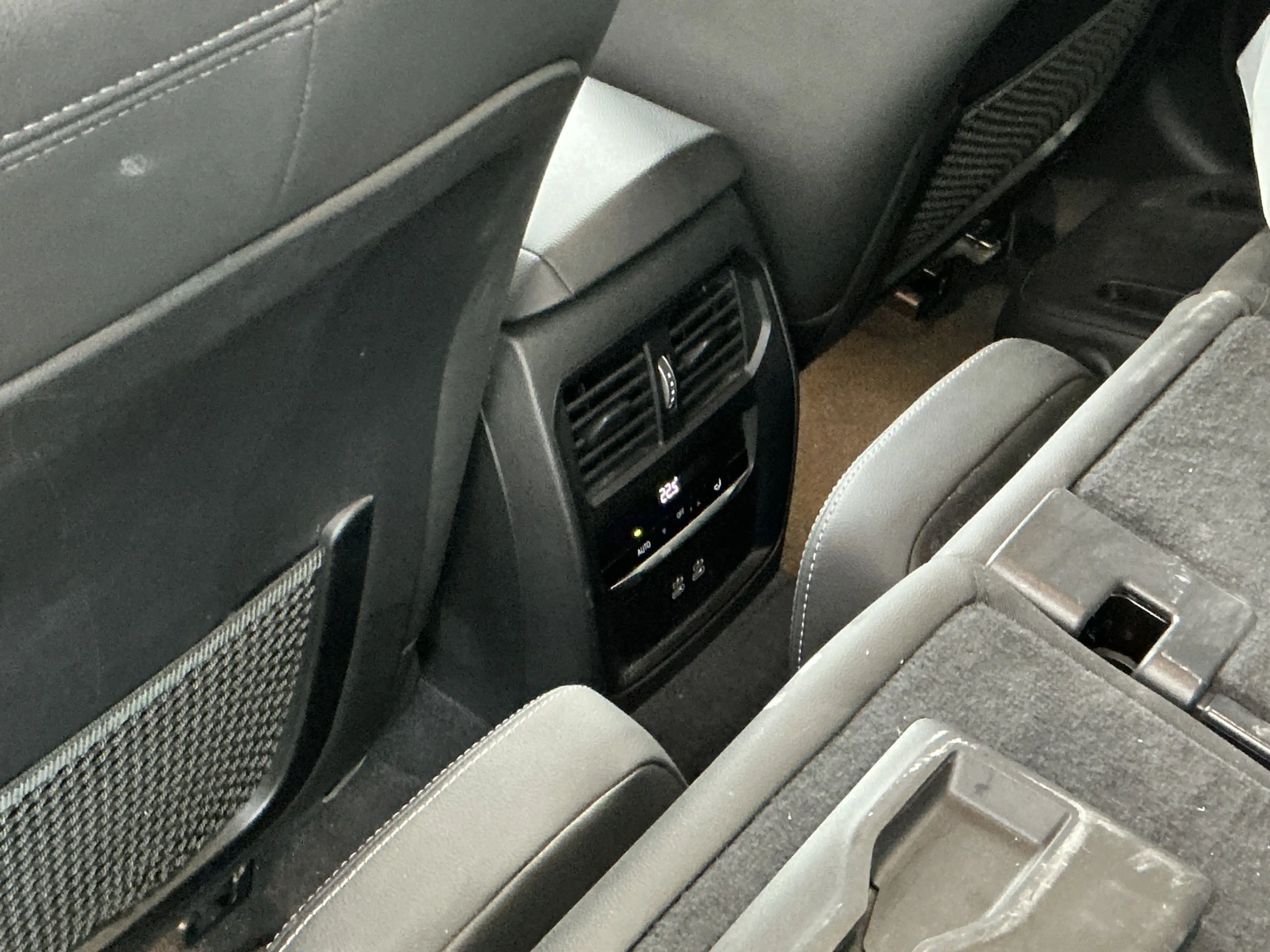 BMW 318 d Mild-Hybrid Widescreen R.Cam Navi AHK ACC — photo 5