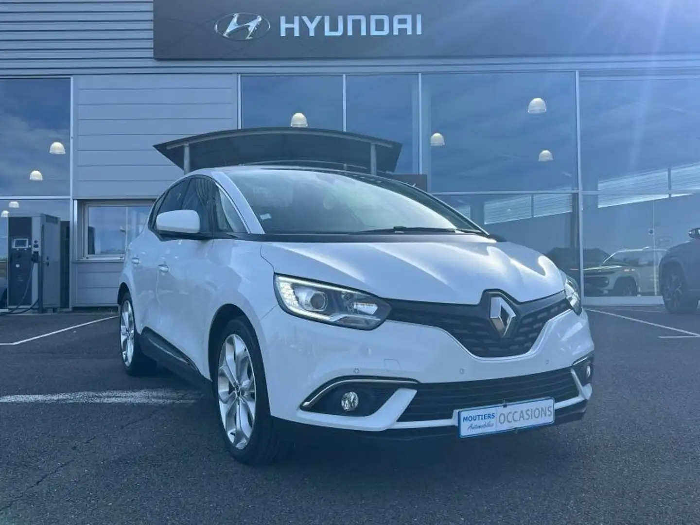 Renault Scenic 1.7 Blue dCi 120ch Business 120 ch Blanc - 1