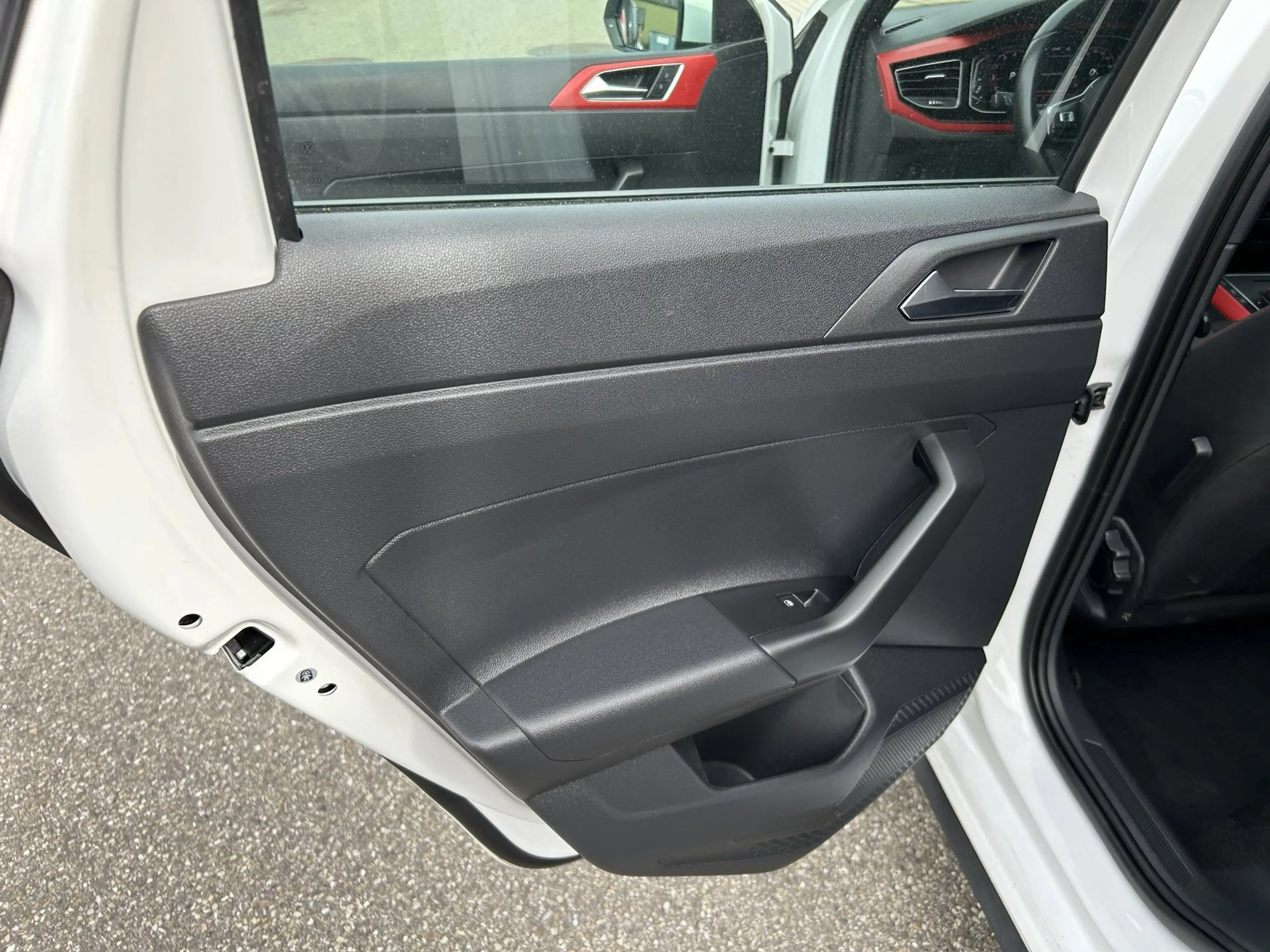 Volkswagen Polo GTI 2.0 TSI — photo 9
