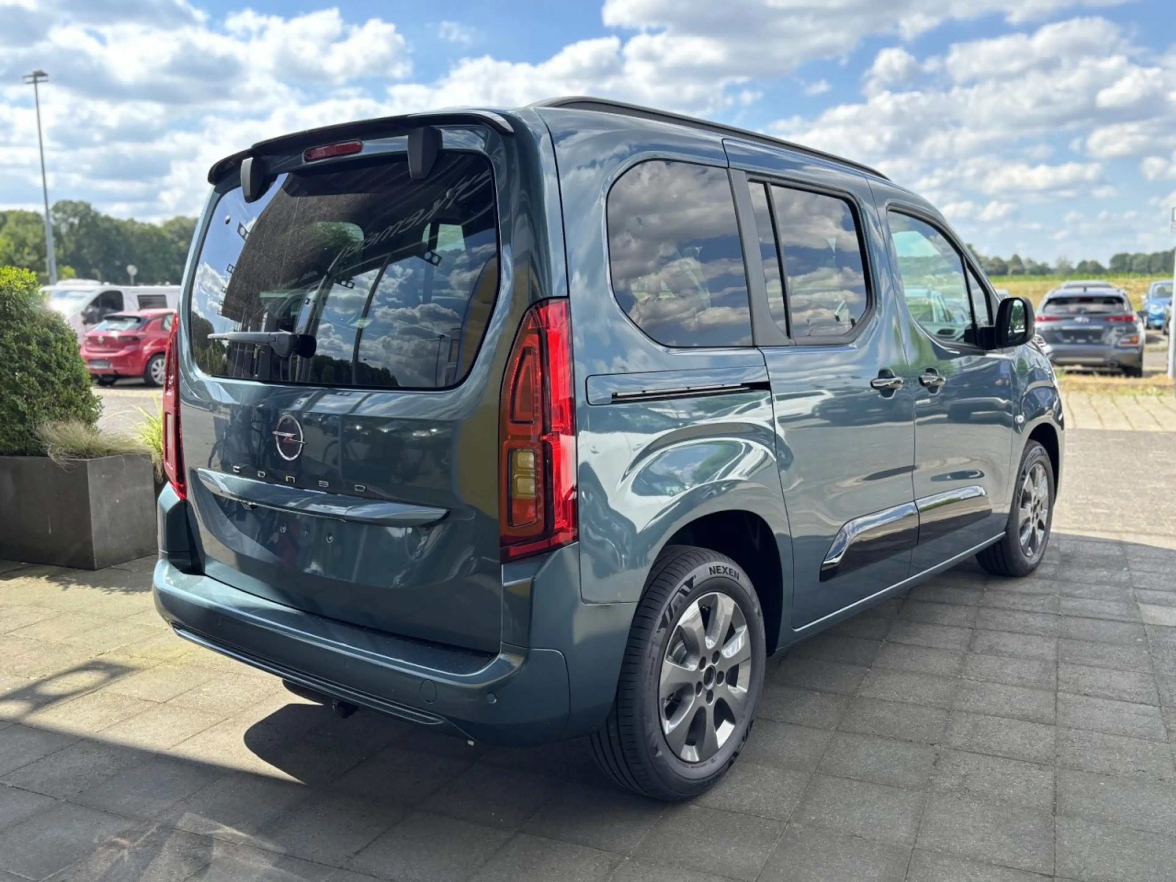 Opel Combo Life GS 1.5 ** Kamera/Sitzhzg/CarPlay ** — photo 3