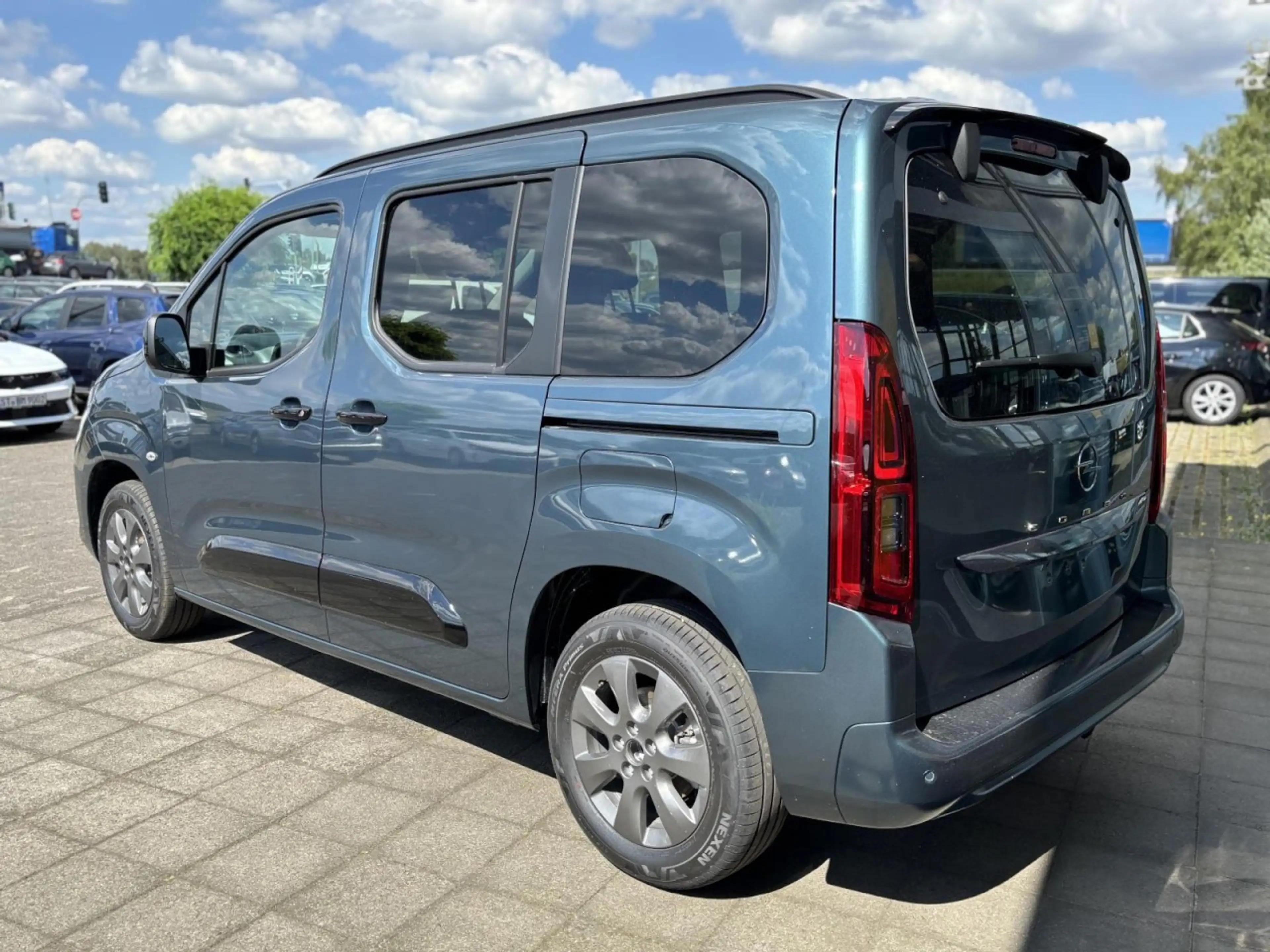 Opel Combo Life GS 1.5 ** Kamera/Sitzhzg/CarPlay ** — photo 4