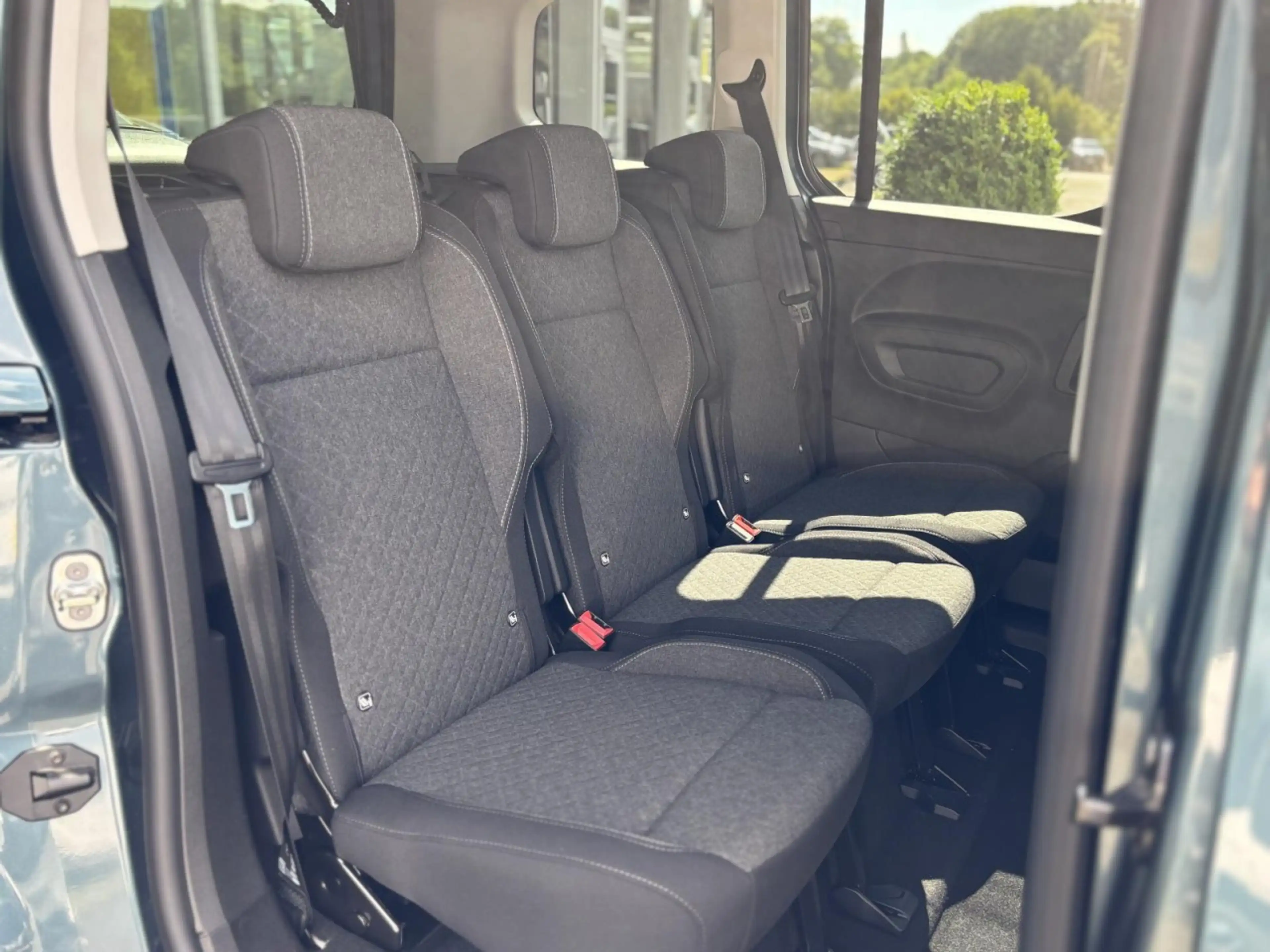 Opel Combo Life GS 1.5 ** Kamera/Sitzhzg/CarPlay ** — photo 8