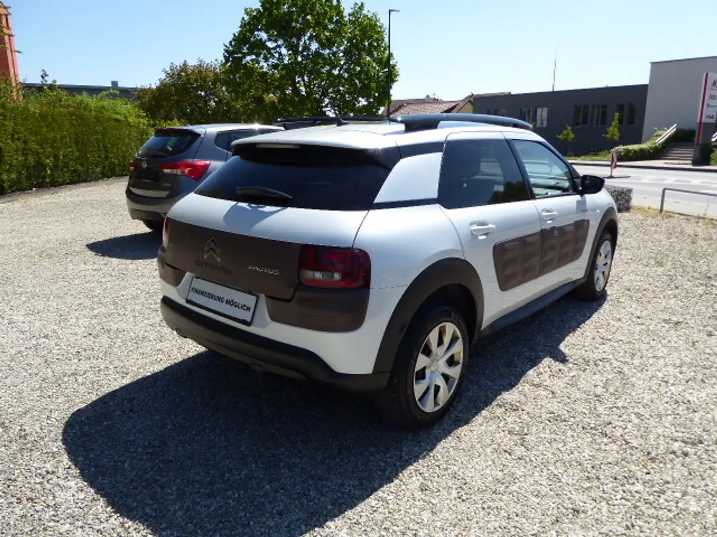 Citroen C4 Cactus 1,2 VTI82 Feel Weiß - 2