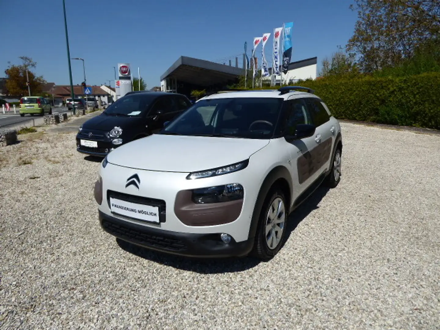Citroen C4 Cactus 1,2 VTI82 Feel Weiß - 1