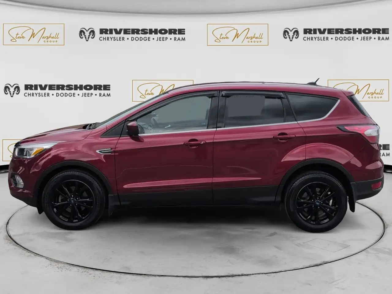 Ford Escape снимка Ford Escape
