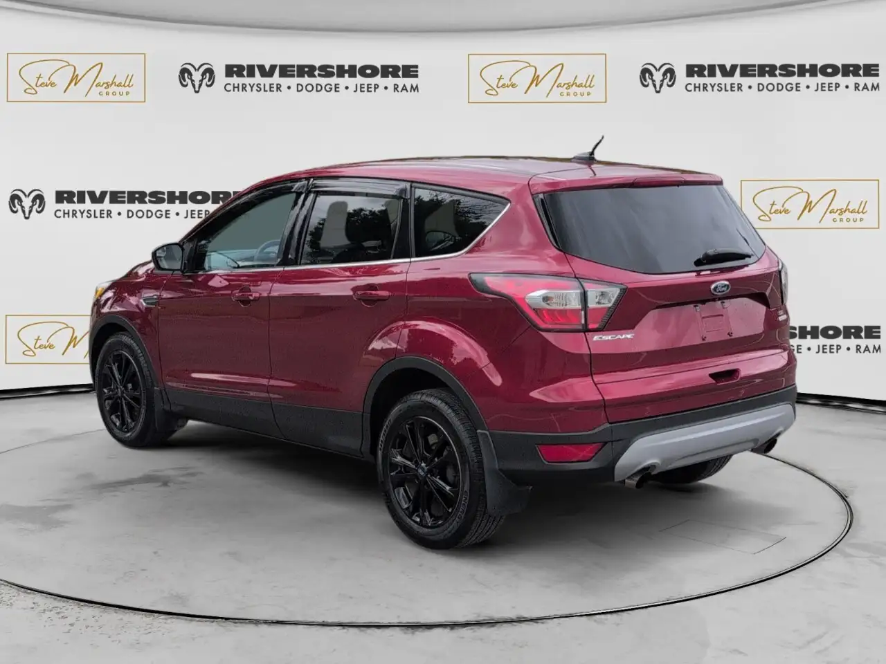 Ford Escape снимка Ford Escape