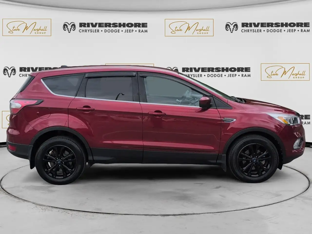 Ford Escape снимка Ford Escape