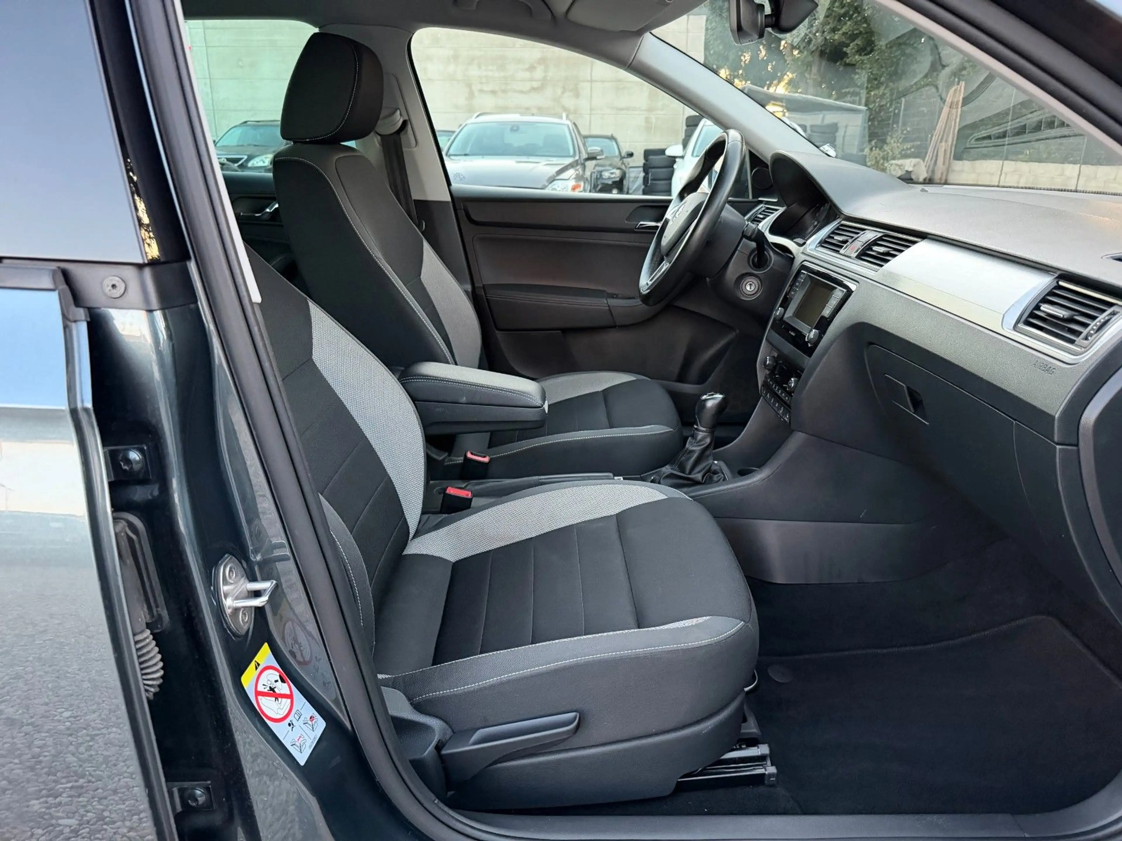 Skoda Rapid/Spaceback Spaceback Ambition Klimaautomatik 2*PDC — photo 26