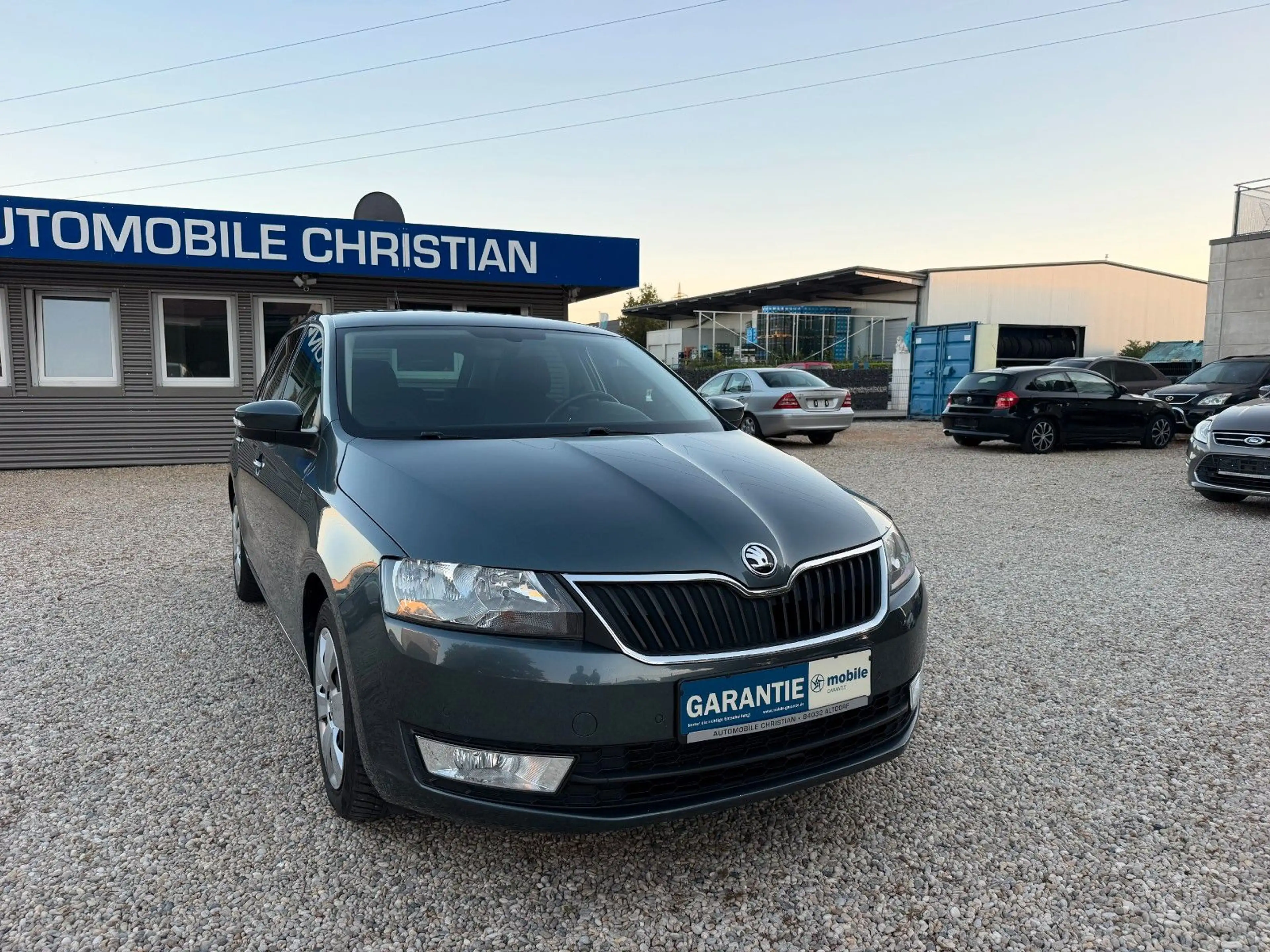 Skoda Rapid/Spaceback Spaceback Ambition Klimaautomatik 2*PDC — photo 3