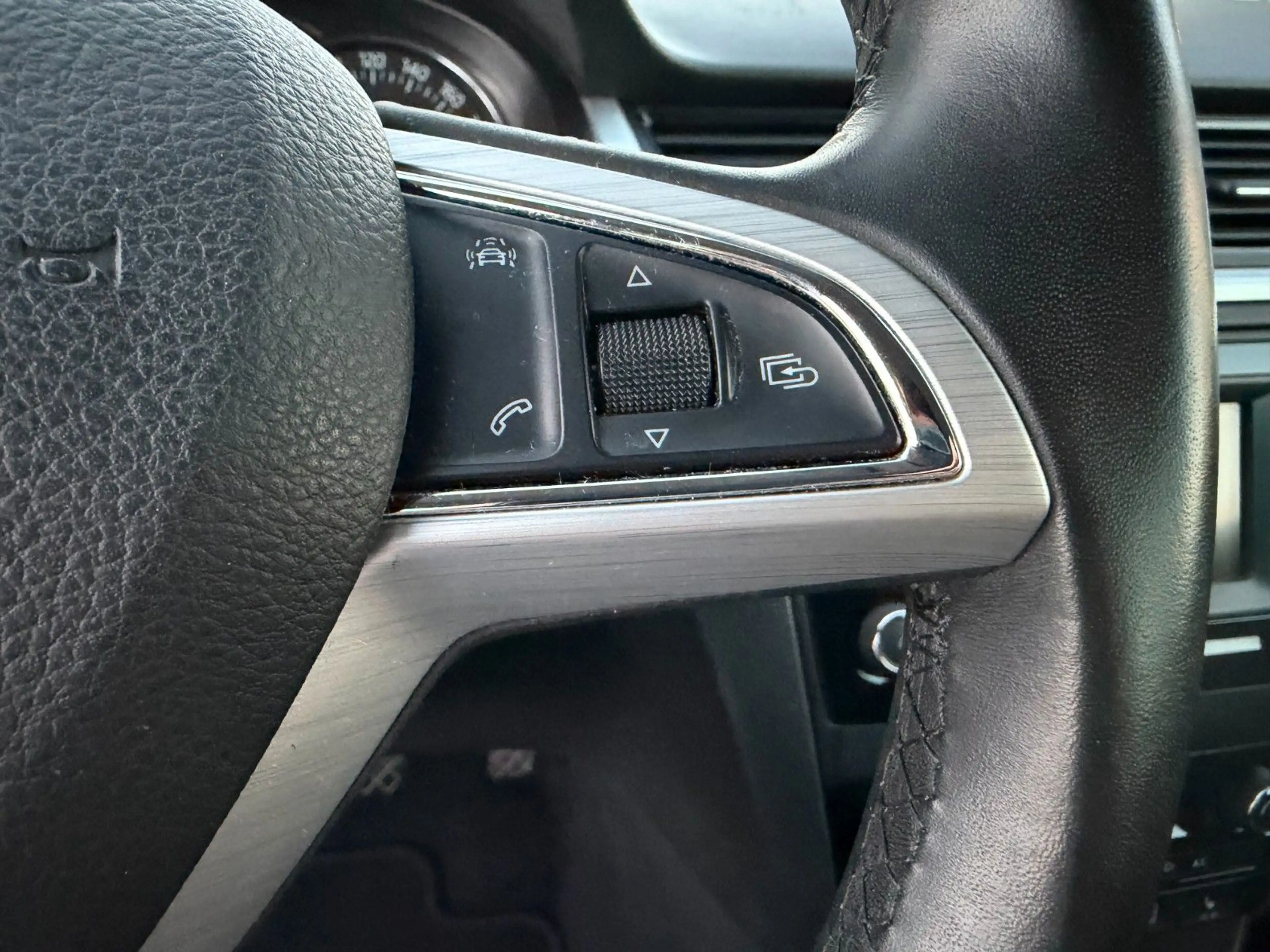 Skoda Rapid/Spaceback Spaceback Ambition Klimaautomatik 2*PDC — photo 23