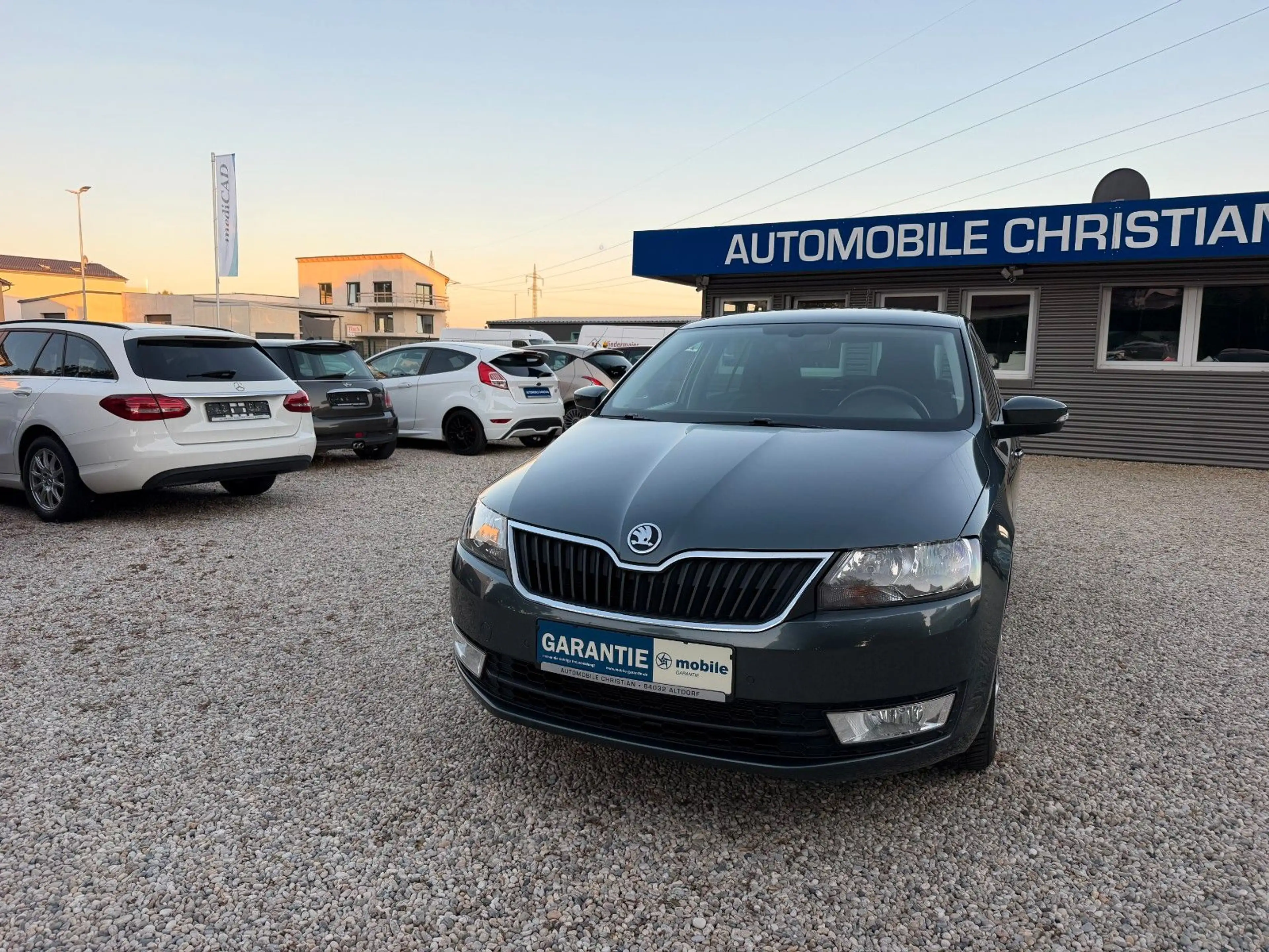 Skoda Rapid/Spaceback Spaceback Ambition Klimaautomatik 2*PDC — photo 2