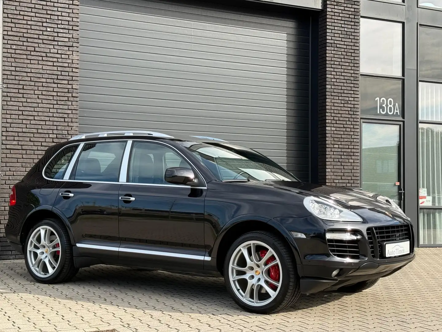 Porsche Cayenne 4.8 Turbo Aut.-6 | 1e eig. | 95.409 km.! | volledi Zwart - 2