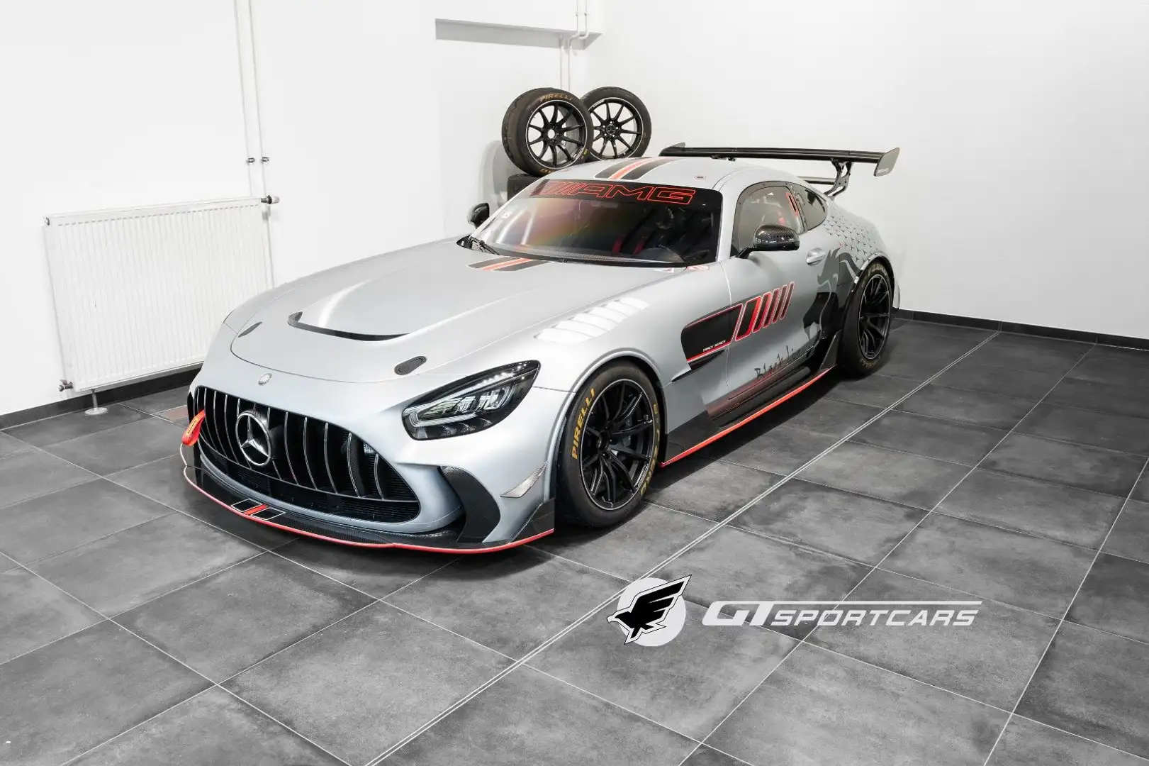 Mercedes-Benz AMG GT Track Series Limited 55 Rennwagen Zilver - 1