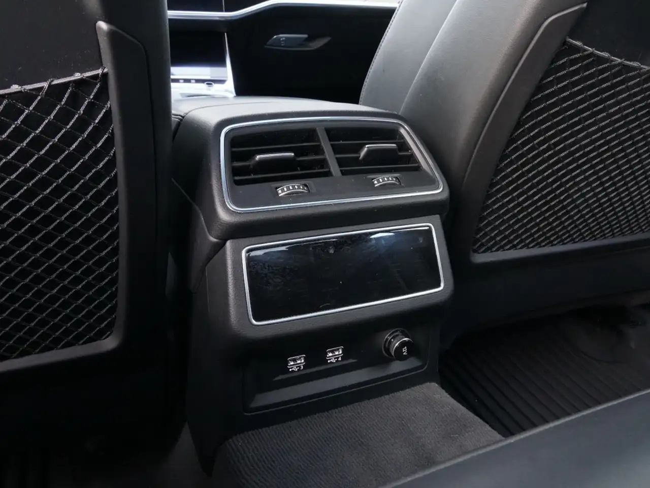 Audi A6 снимка Audi A6