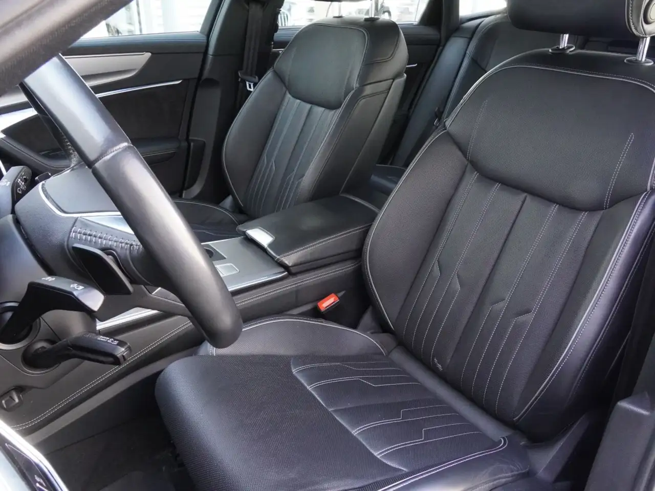 Audi A6 снимка Audi A6
